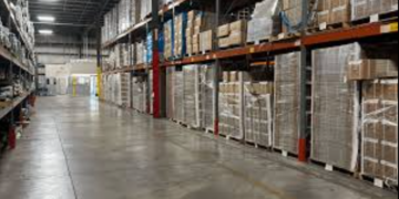 Why Busy Warehouses Notice Equipment Problems Long Before a Stand-Up Lifter Actually Breaks